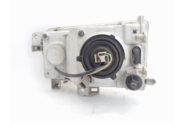 Recambio de faro delantero dcho para nissan serena (c23m) 2.3 d referencia OEM IAM 260107C002 87636 