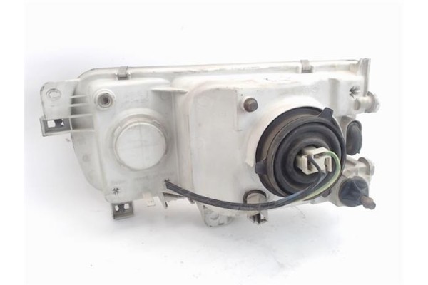 Recambio de faro delantero dcho para nissan serena (c23m) 2.3 d referencia OEM IAM 260107C002 87636 