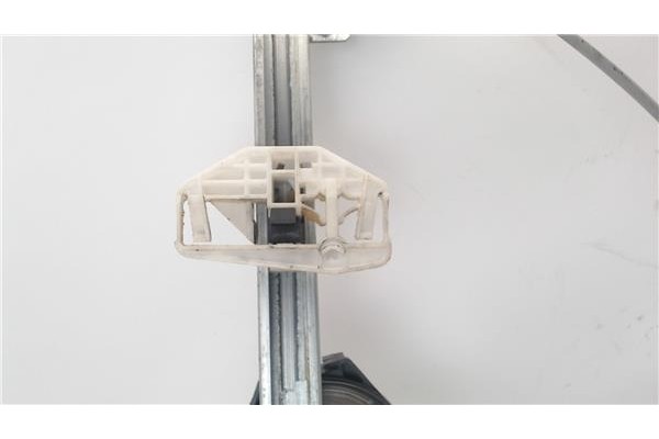 Recambio de elevalunas manual delantero derecho para citroen berlingo referencia OEM IAM 9222A4  