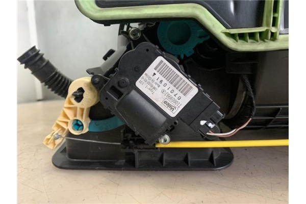 Recambio de carcasa calefaccion para renault scenic iii (jz) 1.5 emotion referencia OEM IAM T1005999J 701091A 
