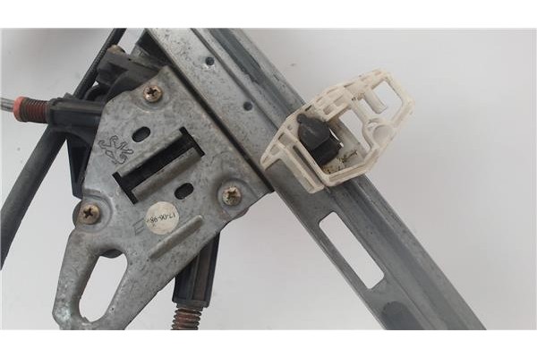 Recambio de mecanismo elevalunas delantero izquierdo para peugeot 206 referencia OEM IAM 9221Y3 37560 