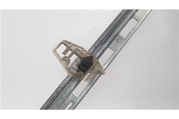 Recambio de mecanismo elevalunas delantero izquierdo para peugeot 206 referencia OEM IAM 9221Y3 37560 