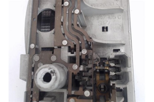 Recambio de luz interior techo para seat leon (1m1) referencia OEM IAM 3B0947105C  
