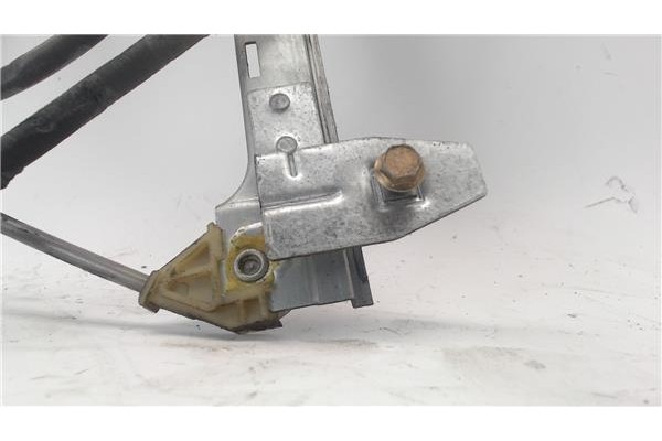 Recambio de mecanismo elevalunas delantero derecho para citroen xsara berlina referencia OEM IAM 400595T  
