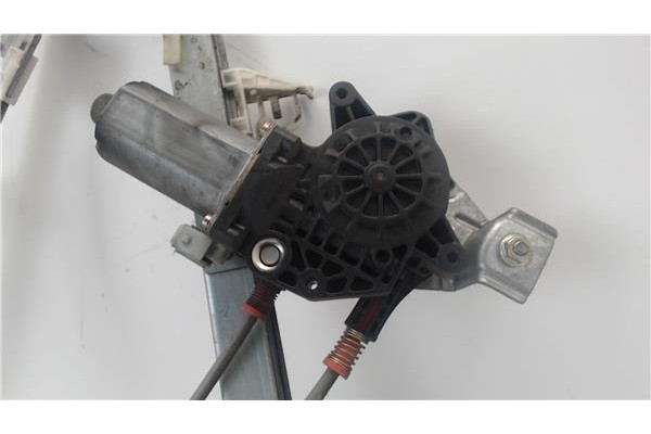 Recambio de mecanismo elevalunas delantero derecho para citroen xsara berlina referencia OEM IAM 400595T  