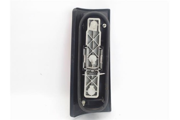 Recambio de piloto trasero derecho para renault rapid /express (f40) referencia OEM IAM 7701031916  7701035364 , RENAULT