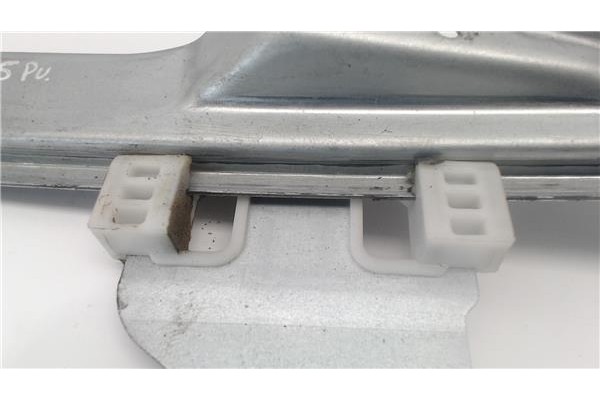 Recambio de mecanismo elevalunas delantero derecho para citroen c4 berlina referencia OEM IAM 9647441380 996388-102 