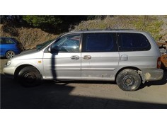 kia carnival del año 2000