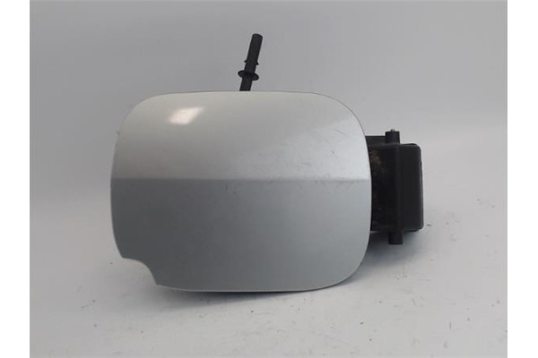 Recambio de tapa exterior combustible para renault clio iii 1.2 16v referencia OEM IAM 8200290092  