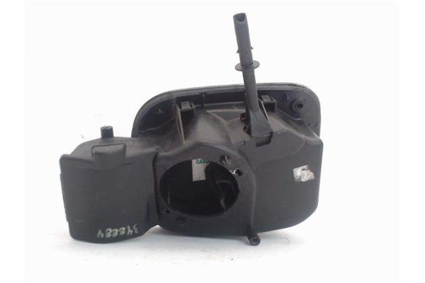 Recambio de tapa exterior combustible para renault clio iii 1.2 16v referencia OEM IAM 8200290092  
