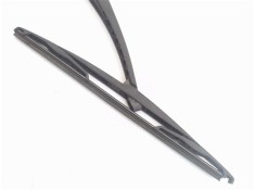 Recambio de brazo limpiaparabrisas trasero para renault clio iii 1.2 16v referencia OEM IAM 7701059392  