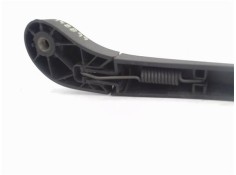Recambio de brazo limpiaparabrisas trasero para renault clio iii 1.2 16v referencia OEM IAM 7701059392  