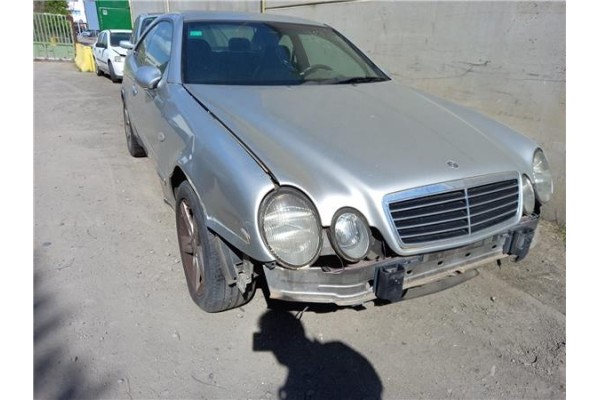 mercedes-benz clk (bm 208) coupe del año 2003