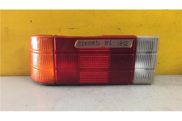 Recambio de piloto trasero izquierdo para opel rekord e 1.7 luxus berlina referencia OEM IAM 395547  