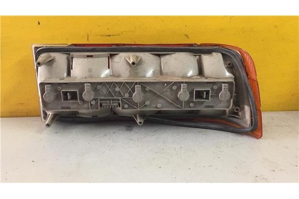 Recambio de piloto trasero izquierdo para opel rekord e 1.7 luxus berlina referencia OEM IAM 395547  