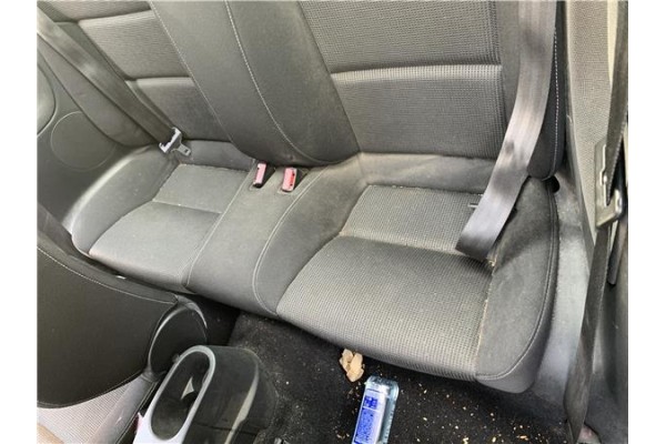 Recambio de asientos traseros para peugeot 207 cc cabrio-coupé 1.6 básico referencia OEM IAM 8881YV 8892SX 