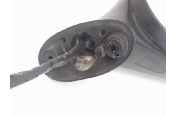 Recambio de retrovisor derecho para mitsubishi carisma berlina 5 (da0) 1.8 16v gdi (da2a) referencia OEM IAM MB944704  