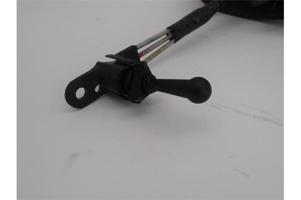Recambio de retrovisor derecho para mitsubishi carisma berlina 5 (da0) 1.8 16v gdi (da2a) referencia OEM IAM MB944704  