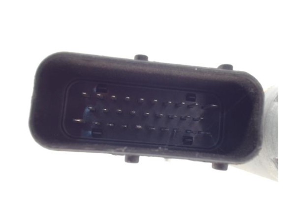 Recambio de motor elevalunas delantero derecho para volkswagen passat berlina (3b3) 1.9 trendline 4motion referencia OEM IAM 8B4