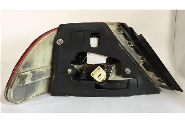 Recambio de piloto trasero derecho para bmw serie 7 (e65/e66) 4.0 740d referencia OEM IAM 63217164734  