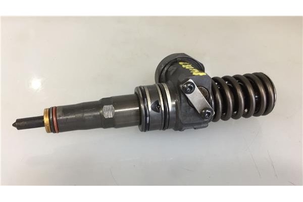 Recambio de inyector para skoda roomster (5j7) 1.4 friend referencia OEM IAM 038130073BP  