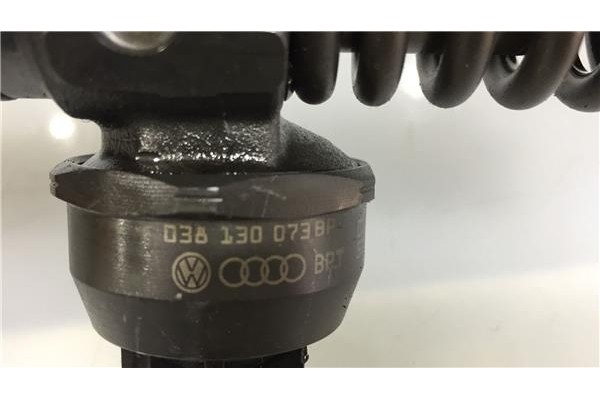 Recambio de inyector para skoda roomster (5j7) 1.4 friend referencia OEM IAM 038130073BP  