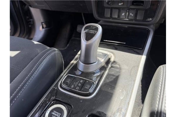 Recambio de palanca de cambio para mitsubishi outlander (gf0/gg0) 2.0 phev kaiteki 4wd (gg2w) referencia OEM IAM 2410A106HA  