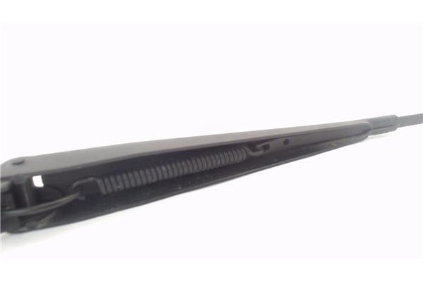 Recambio de brazo limpiaparabrisas delantero derecho para peugeot 207 cc cabrio-coupé 1.6 básico referencia OEM IAM 6429AN  