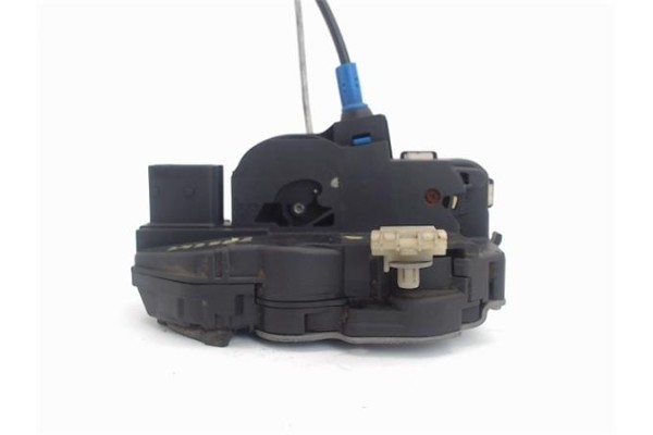 Recambio de cierre electromagnetico delantero derecho para opel astra j 1.7 cdti referencia OEM IAM 6X1837014G  