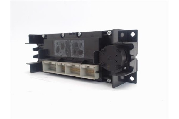 Recambio de mandos climatizador para volkswagen golf iv berlina (1j1) 1.9 tdi referencia OEM IAM 3B1907044C  