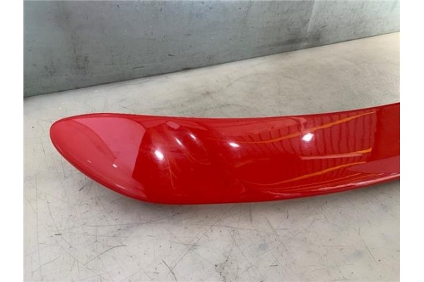 Recambio de aleron trasero para hyundai lantra berlina (rd) 1.6 i referencia OEM IAM 87212  