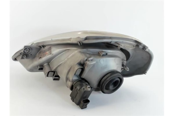 Recambio de faro delantero dcho para renault trafic ii combi 1.9 29 combi6 acristalado parcial referencia OEM IAM 7700311372 911