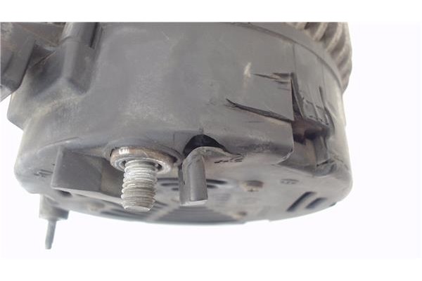 Recambio de alternador para seat alhambra (7v8) 1.9 tdi referencia OEM IAM 0123320038  