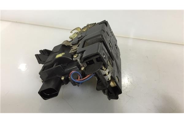 Recambio de cierre electromagnetico delantero derecho para volkswagen golf iv berlina (1j1) 1.9 tdi referencia OEM IAM 3B1837016