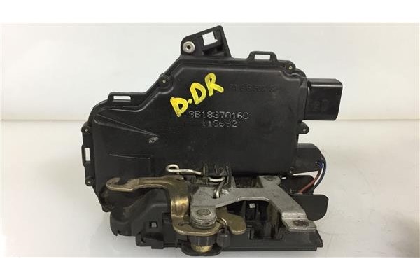 Recambio de cierre electromagnetico delantero derecho para volkswagen golf iv berlina (1j1) 1.9 tdi referencia OEM IAM 3B1837016