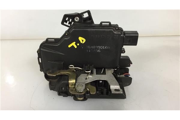 Recambio de cierre electromagnetico trasero derecho para volkswagen golf iv berlina (1j1) 1.9 tdi referencia OEM IAM 3B4839016H 