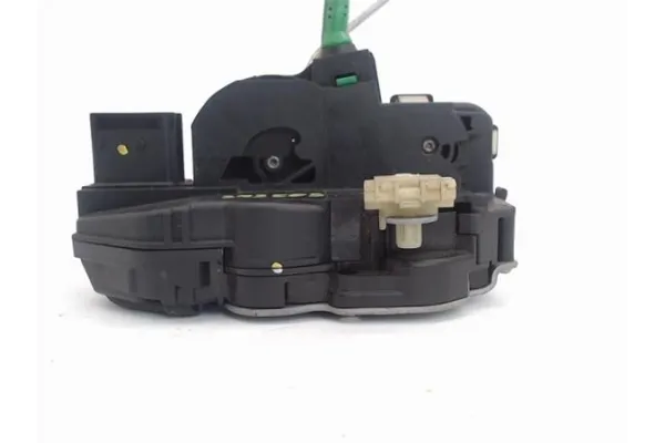 Recambio de cierre electromagnetico trasero derecho para opel astra j 1.7 cdti referencia OEM IAM 3B4839016AJ  