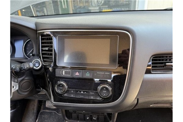 Recambio de pantalla para mitsubishi outlander (gf0/gg0) 2.0 phev kaiteki 4wd (gg2w) referencia OEM IAM 8740A022  
