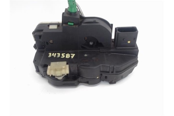 Recambio de cierre electromagnetico trasero izquierdo para opel astra j 1.7 cdti referencia OEM IAM 3B4839015A  