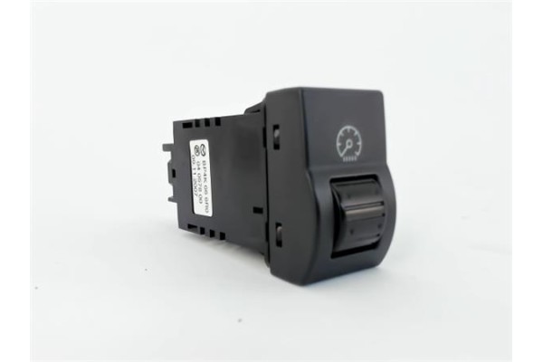 Recambio de conjunto interruptores para mazda 3 sedán (bk) 1.6 referencia OEM IAM BP4K666R0 04057800 