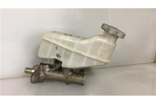Recambio de bomba freno para hyundai i20 (pb) 1.2 referencia OEM IAM 781713  