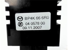 Recambio de conjunto interruptores para mazda 3 sedán (bk) 1.6 referencia OEM IAM BP4K666R0 04057800 