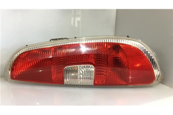 Recambio de piloto trasero derecho para skoda roomster (5j7) 1.4 friend referencia OEM IAM 5J7945096 Recambio de piloto trasero derecho para skoda roomster (5j7) 1.4 friend referencia OEM IAM 5J7945096