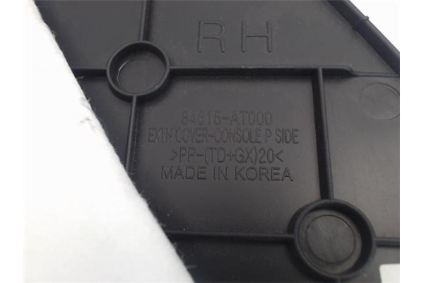 Recambio de embellecedor consola central para kia niro () híbrido vision referencia OEM IAM 84615AT000  