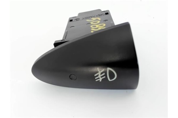 Recambio de conjunto interruptores para hyundai santa fe (sm) 2.0 crdi 4x4 referencia OEM IAM 9374026100   Recambio de conjunto interruptores para hyundai santa fe (sm) 2.0 crdi 4x4 referencia OEM IAM 9374026100