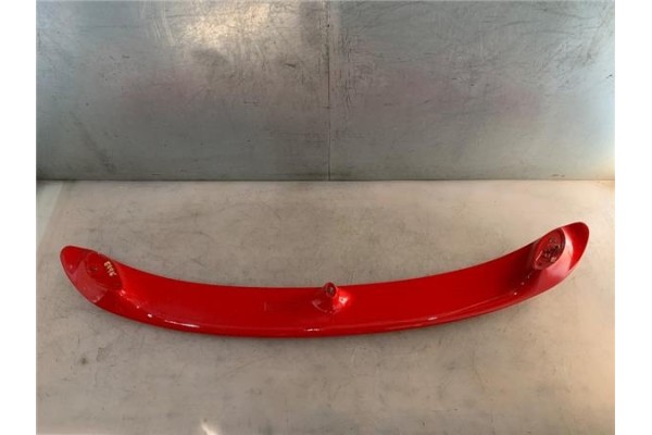 Recambio de aleron trasero para hyundai lantra berlina (rd) 1.6 i referencia OEM IAM 87212  