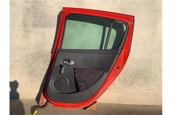 Recambio de puerta trasero derecha para renault clio iii 1.5 dci referencia OEM IAM 7751476192  
