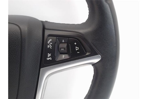 Recambio de volante para opel astra j 1.7 cdti referencia OEM IAM 913373  