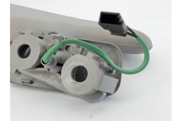 Recambio de parasol derecho para volvo v70 familiar 2.4 (103kw) referencia OEM IAM 39966739  