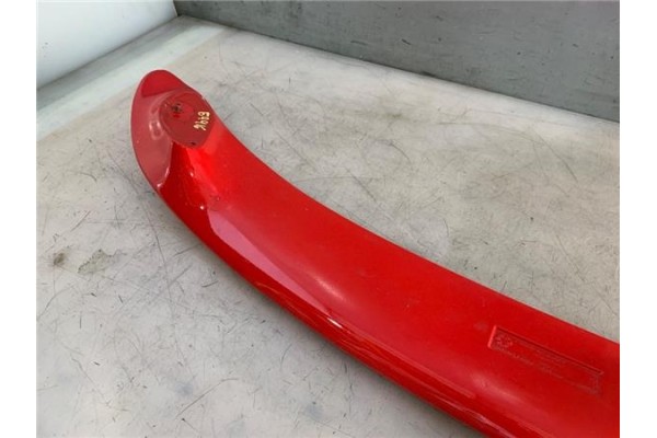 Recambio de aleron trasero para hyundai lantra berlina (rd) 1.6 i referencia OEM IAM 87212  